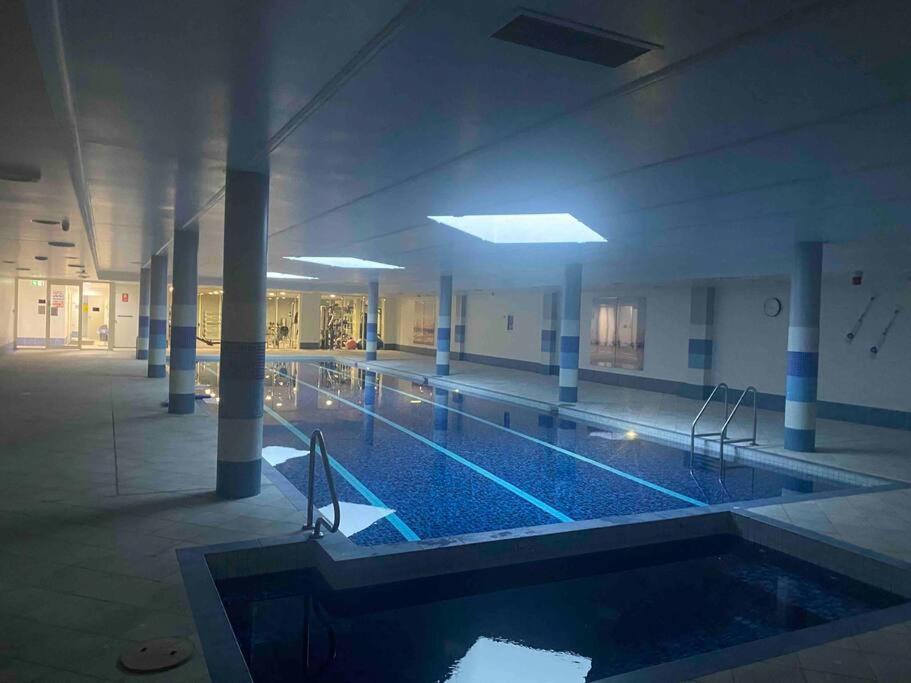 Apartment In Chiswick With Pool, Sauna & Gym ซิดนีย์ ภายนอก รูปภาพ